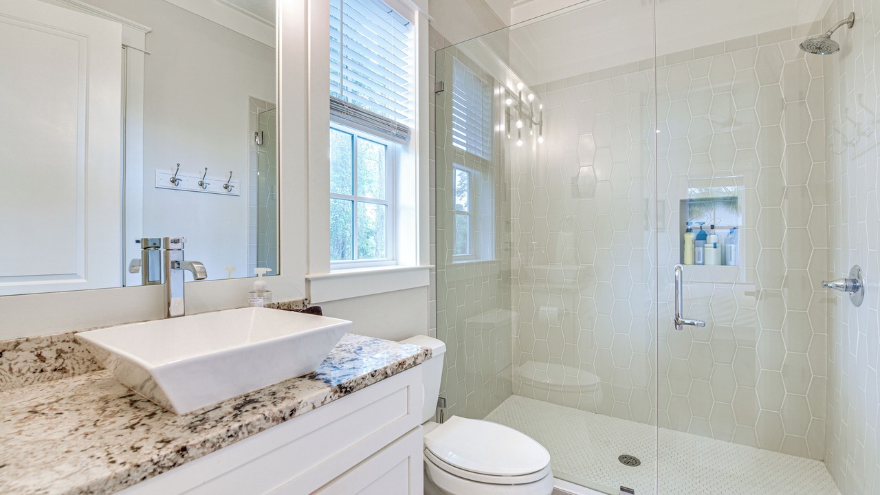 Photo of Bathroom in Lakeside at Blue Mountain Beach