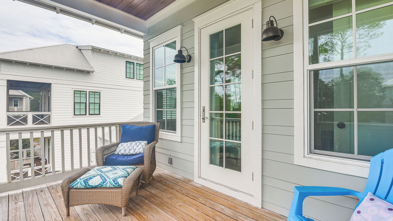 Photo of Patio Balcony in Lakeside at Blue Mountain Beach