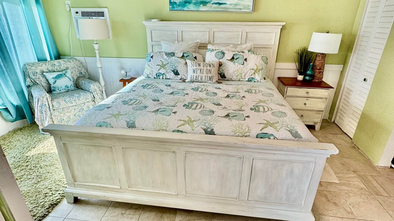 Photo of Bedroom in Pass-a-Grille