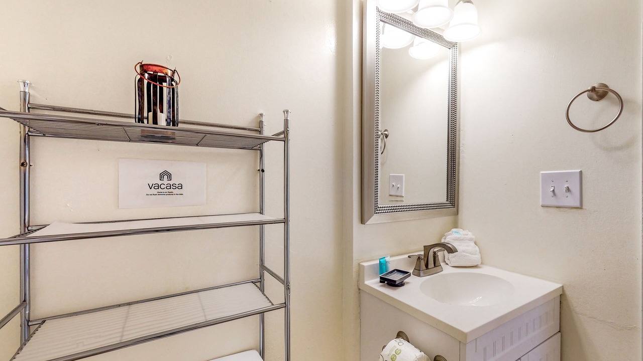 Photo of Bathroom in Laguna Beach
