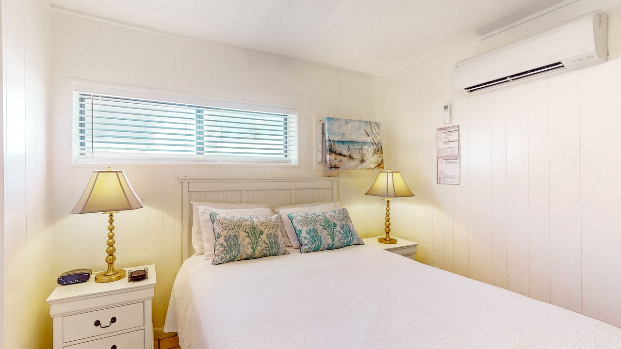 Photo of Bedroom in Laguna Beach