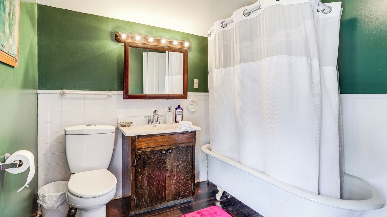 Photo of Bathroom in Pinckneyville
