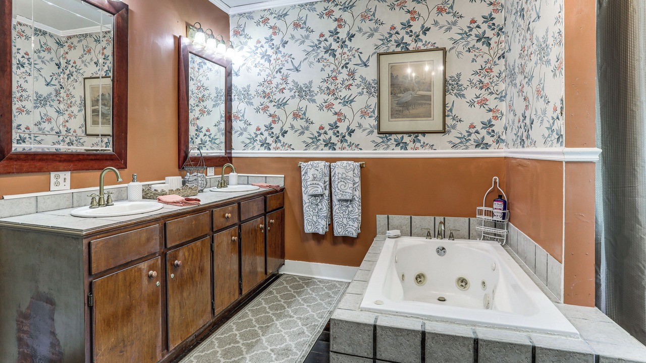 Photo of Bathroom in Pinckneyville