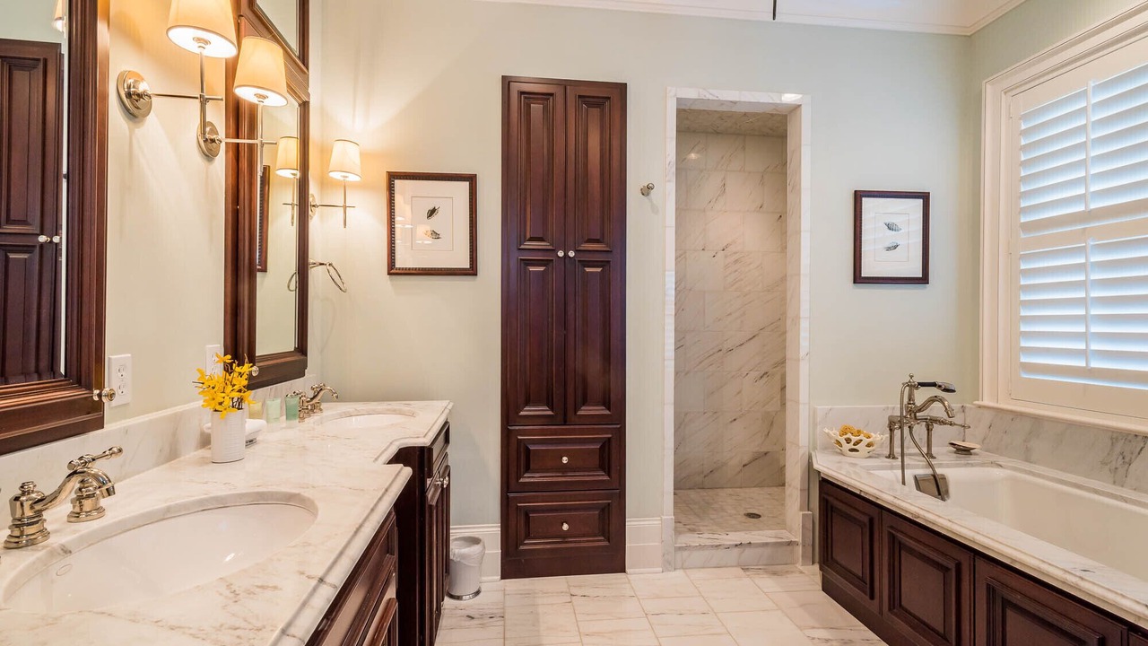 Photo of Bathroom in Cottage District