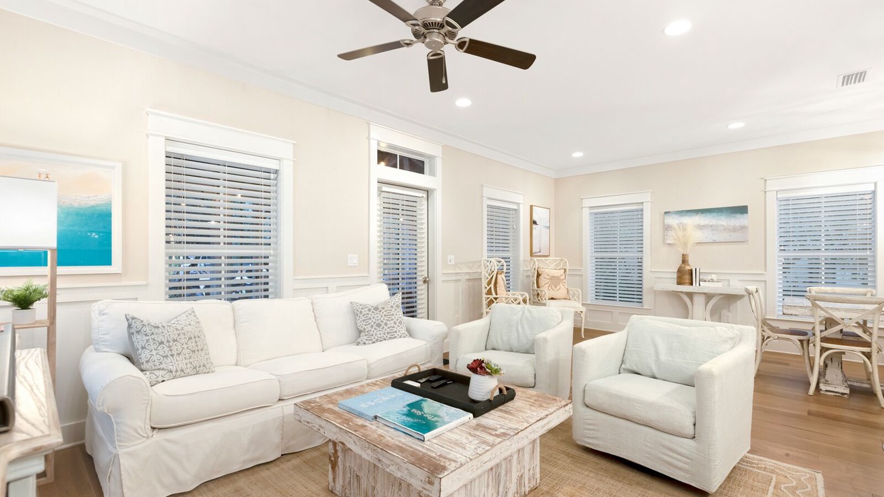 Photo of Livingroom in Seacrest