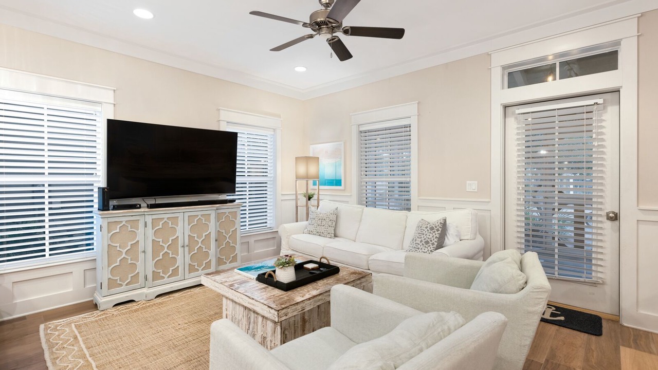 Photo of Livingroom in Seacrest