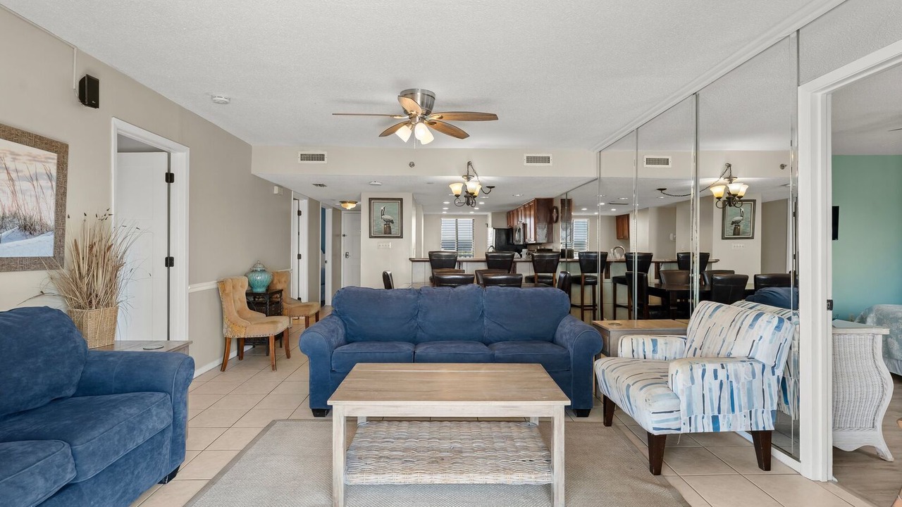 Photo of Livingroom in Lower Grand Lagoon