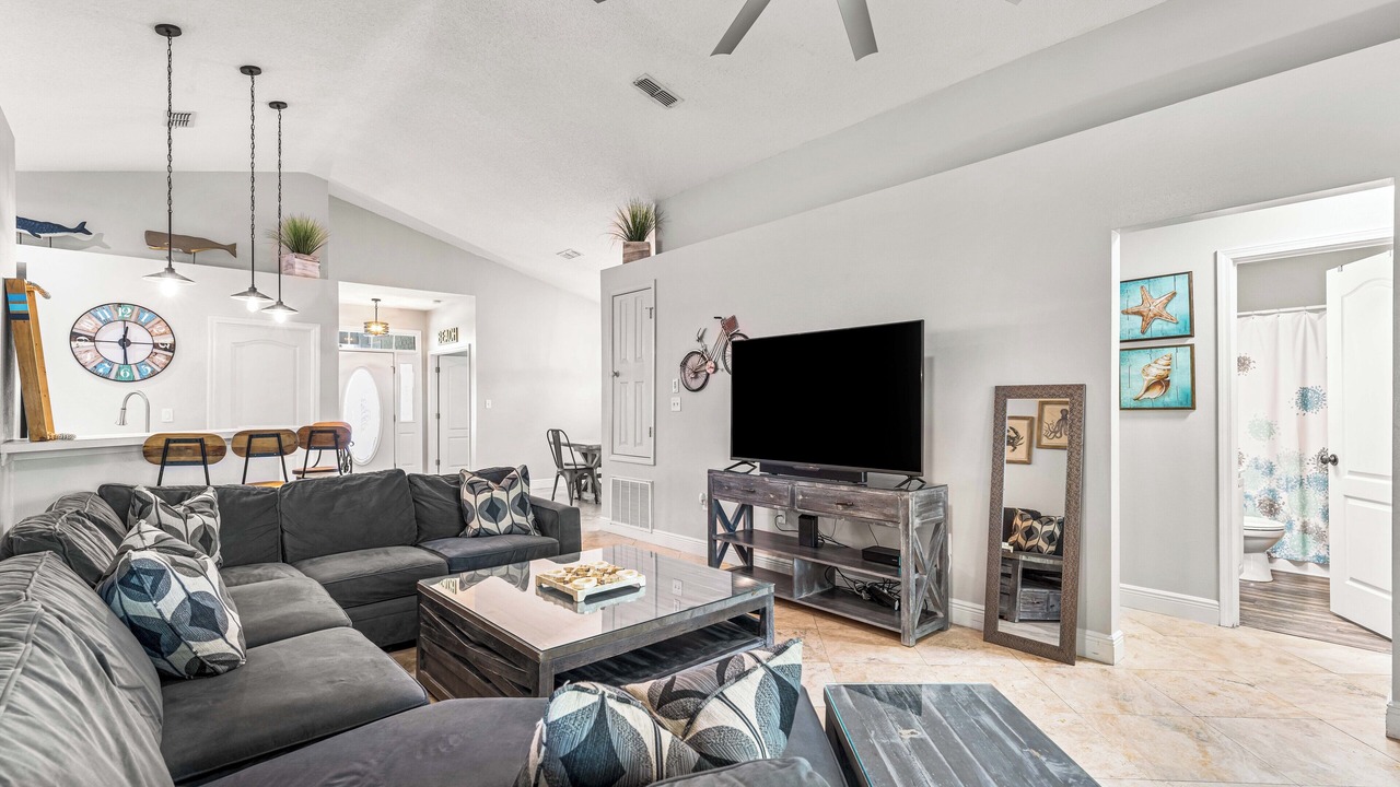 Photo of Livingroom in Fort Walton Beach - Destin