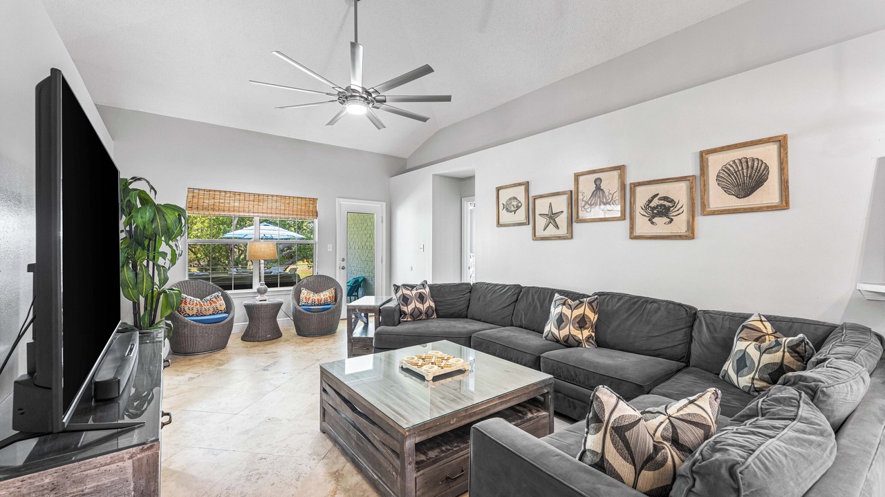 Photo of Livingroom in Fort Walton Beach - Destin