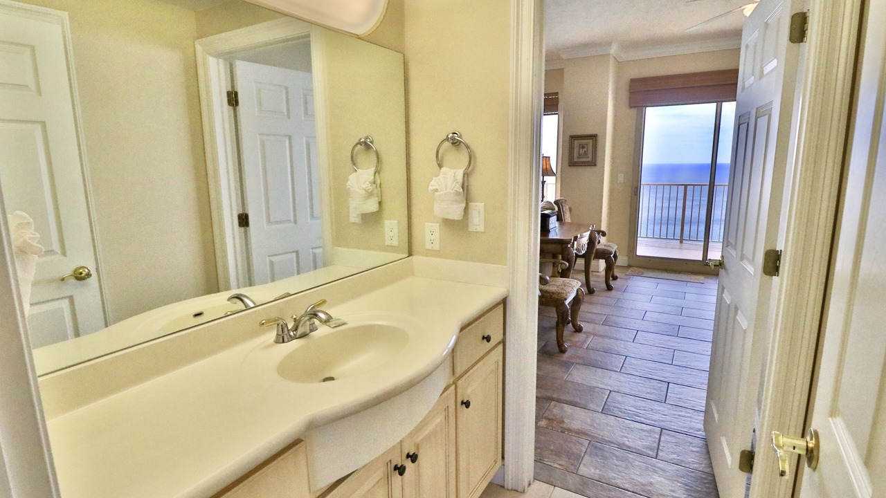 Photo of Bathroom in Thomas Drive
