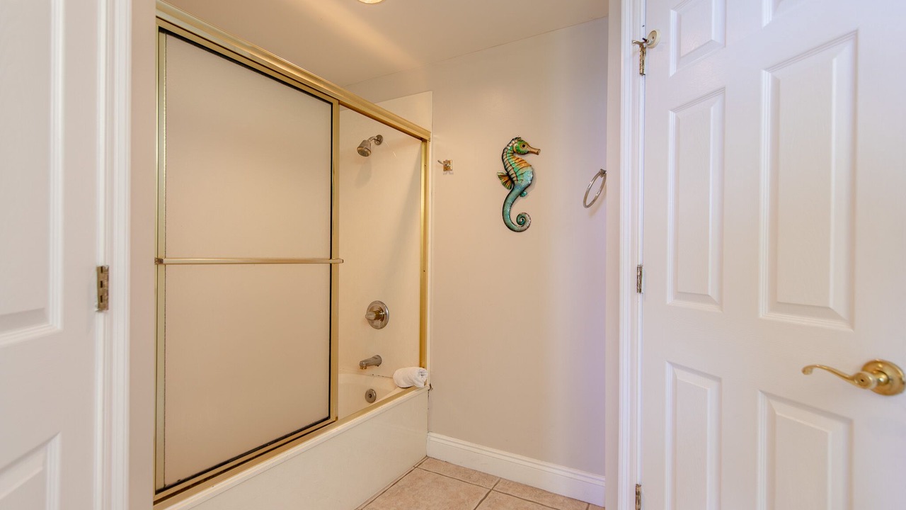 Photo of Bathroom in Thomas Drive
