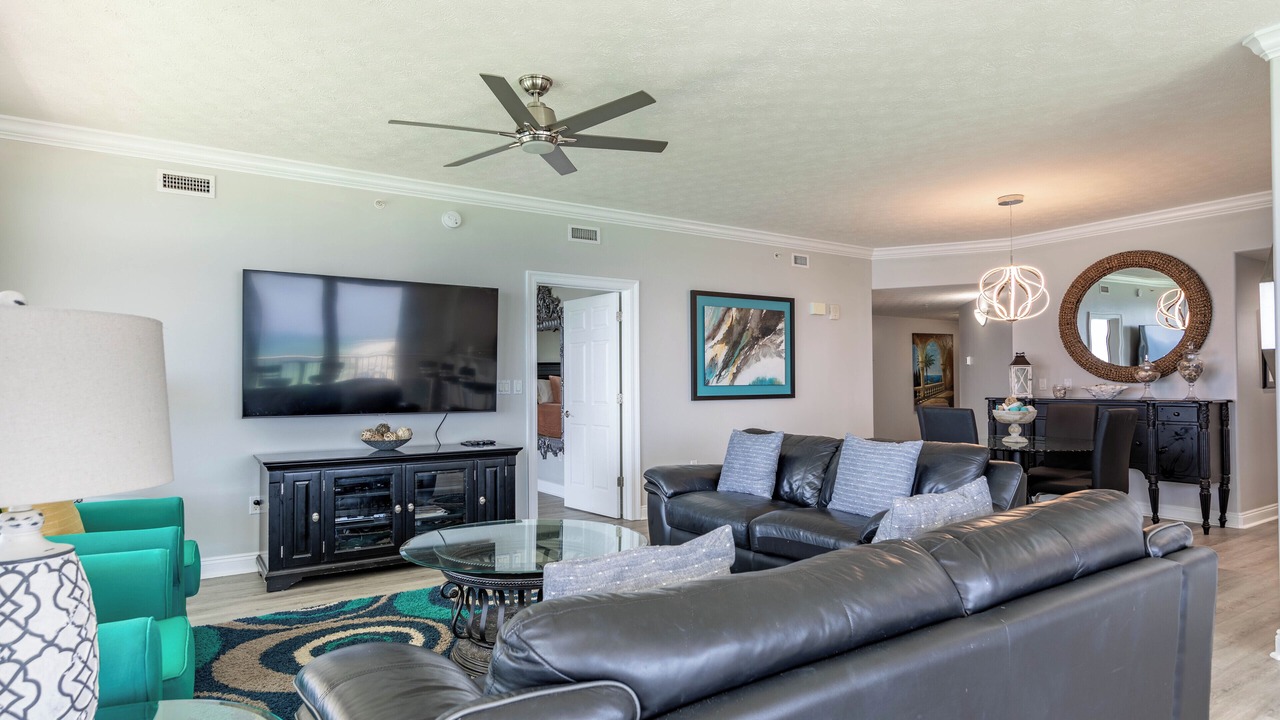 Photo of Livingroom in Lower Grand Lagoon