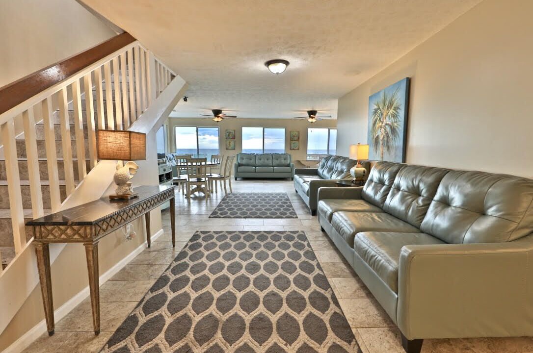 Photo of Livingroom in Lullwater Beach On Gulf Of Mexico