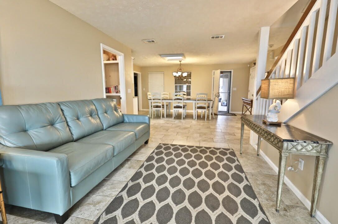 Photo of Livingroom in Lullwater Beach On Gulf Of Mexico