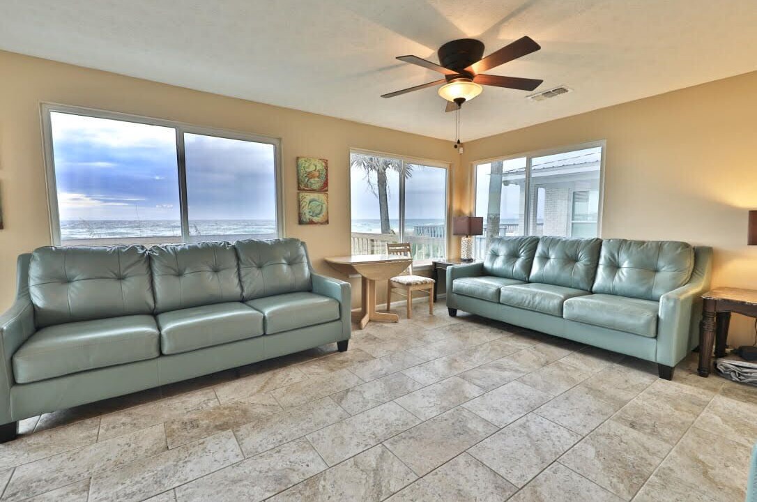 Photo of Livingroom in Lullwater Beach On Gulf Of Mexico