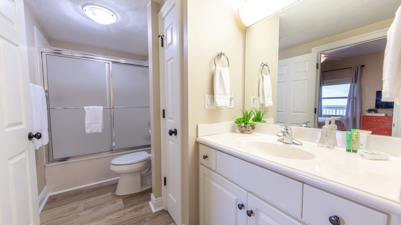 Photo of Bathroom in Lower Grand Lagoon
