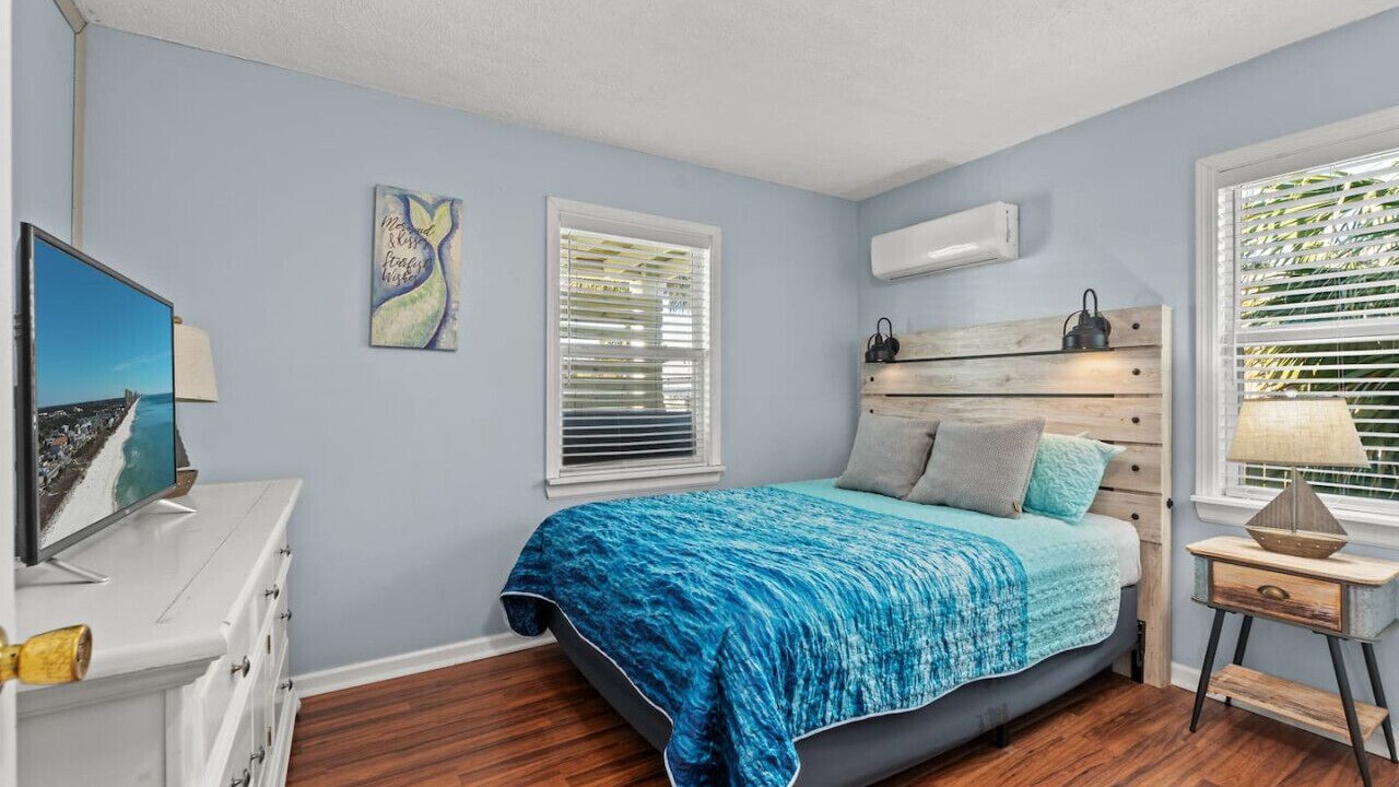 Photo of Bedroom in El Centro Beach