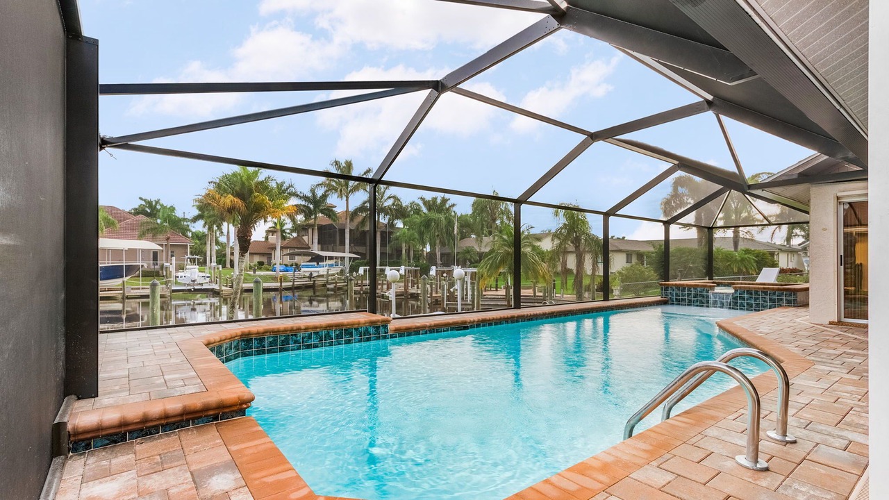 Photo of Outdoor in Pelican