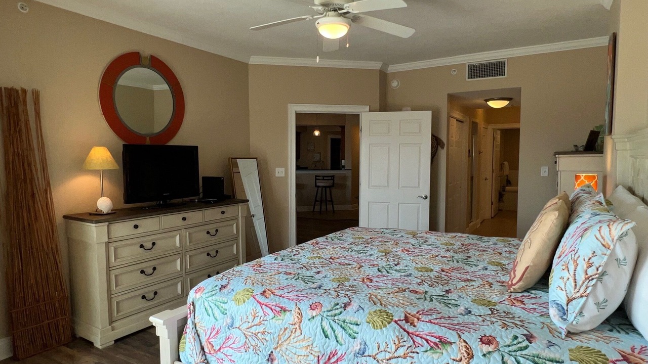 Photo of Bedroom in Mexico Beach