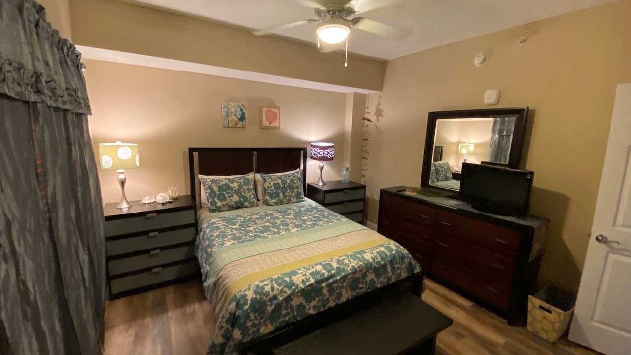 Photo of Bedroom in Mexico Beach