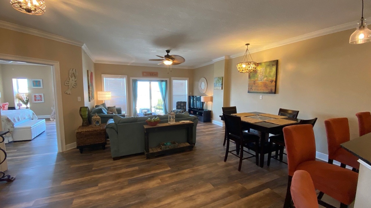 Photo of Livingroom in Mexico Beach