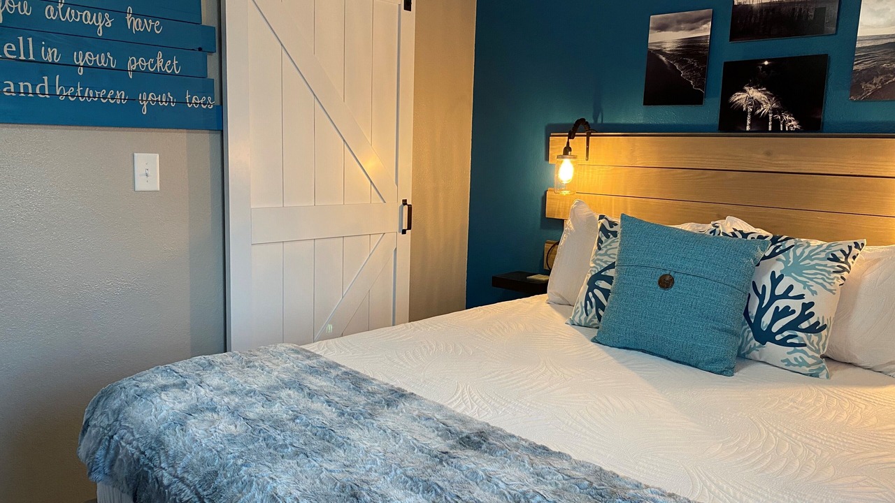 Photo of Bedroom in Gulf Shores