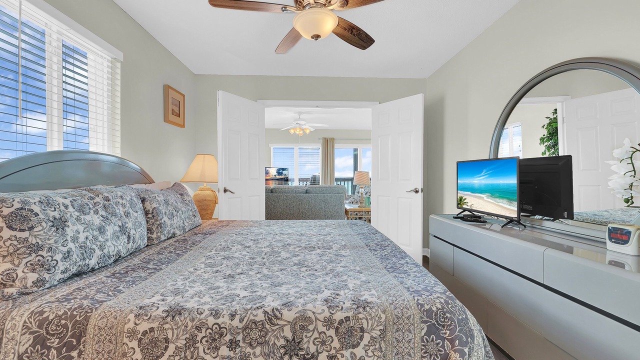 Photo of Bedroom in Laguna Beach Estates
