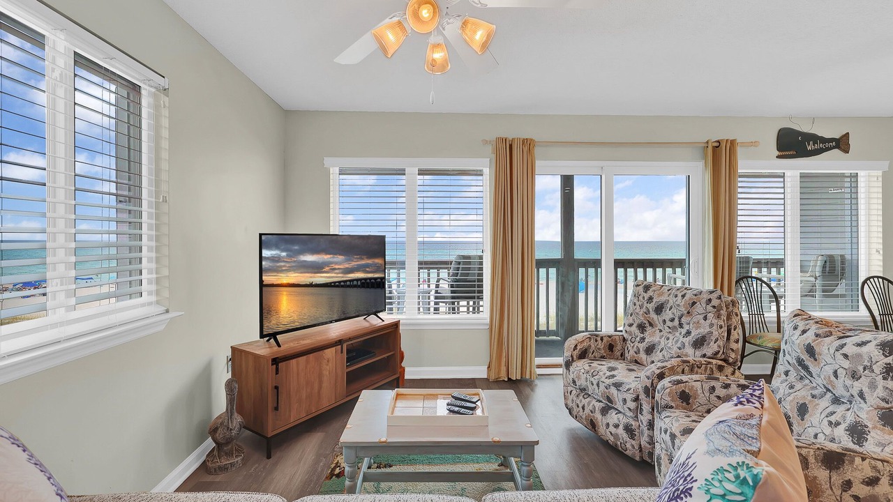 Photo of Livingroom in Laguna Beach Estates