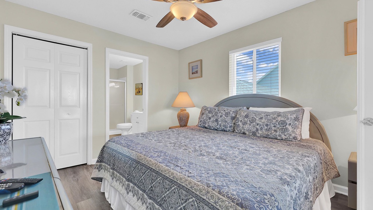 Photo of Bedroom in Laguna Beach Estates