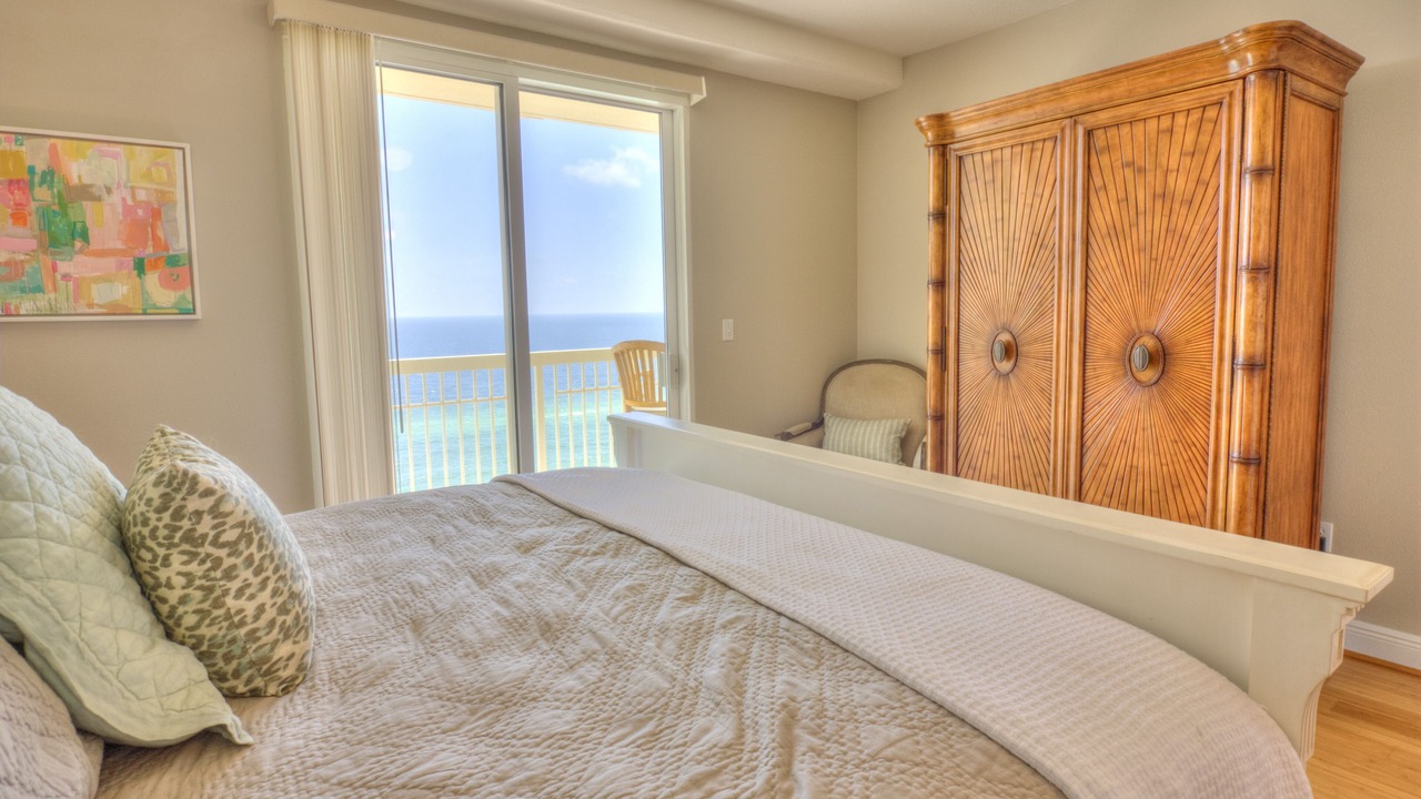 Photo of Bedroom in Miramar Beach