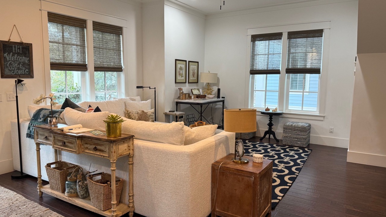 Photo of Livingroom in Lakeside at Blue Mountain Beach