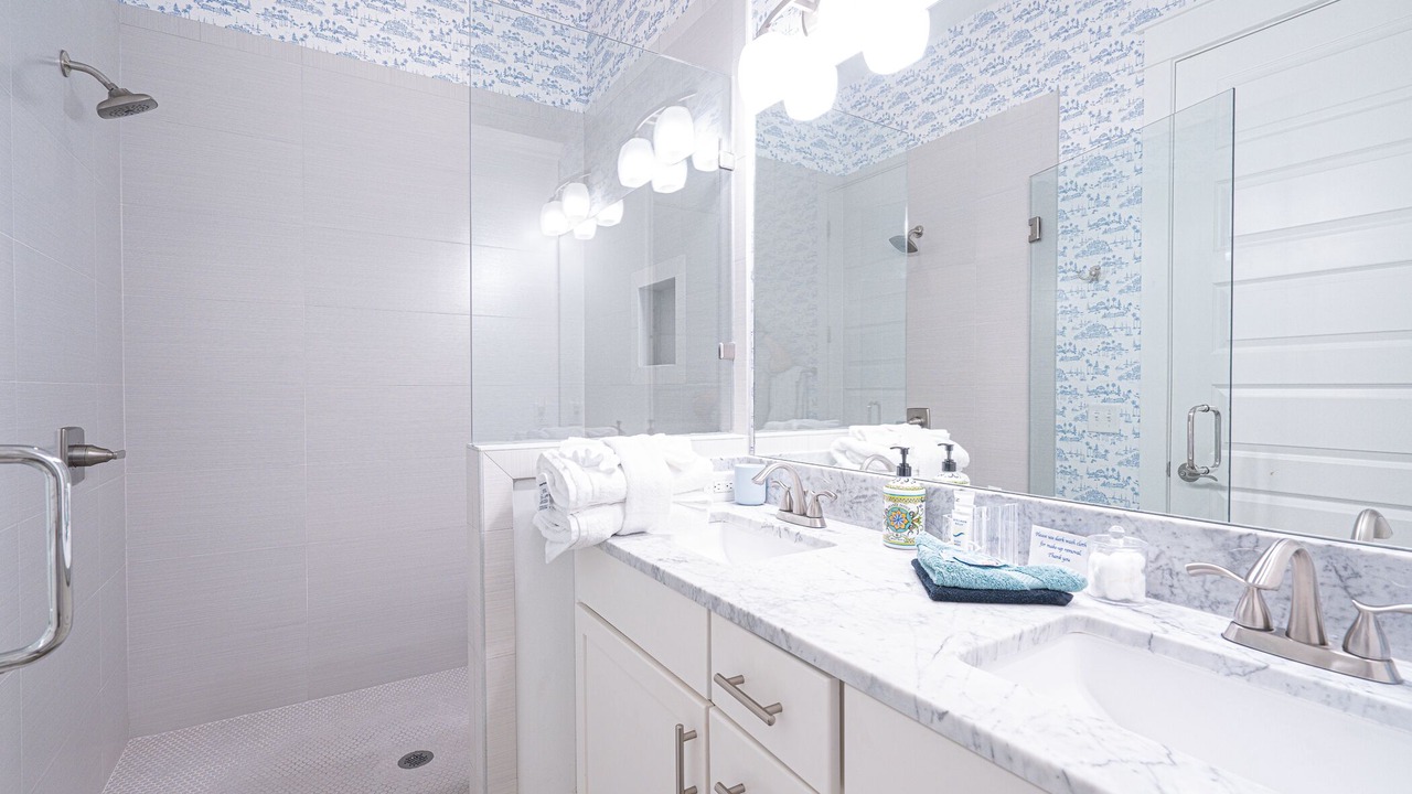 Photo of Bathroom in Lakeside at Blue Mountain Beach