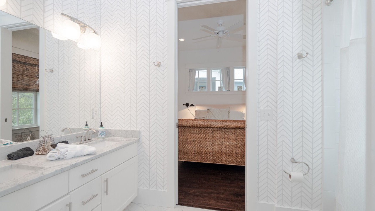 Photo of Bathroom in Lakeside at Blue Mountain Beach