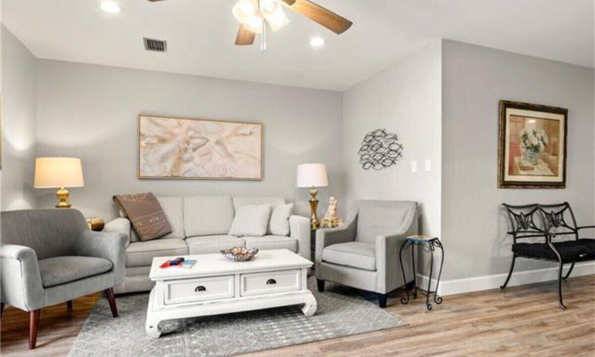 Photo of Livingroom in Miramar Beach