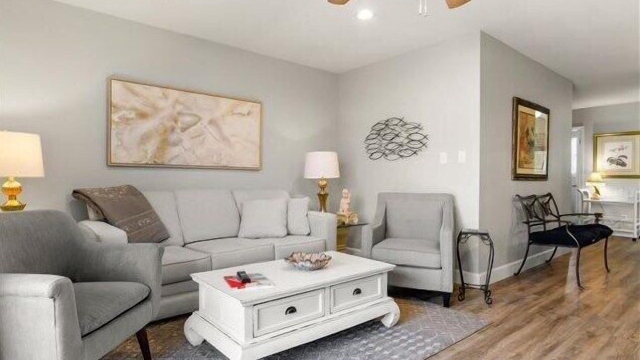 Photo of Livingroom in Miramar Beach