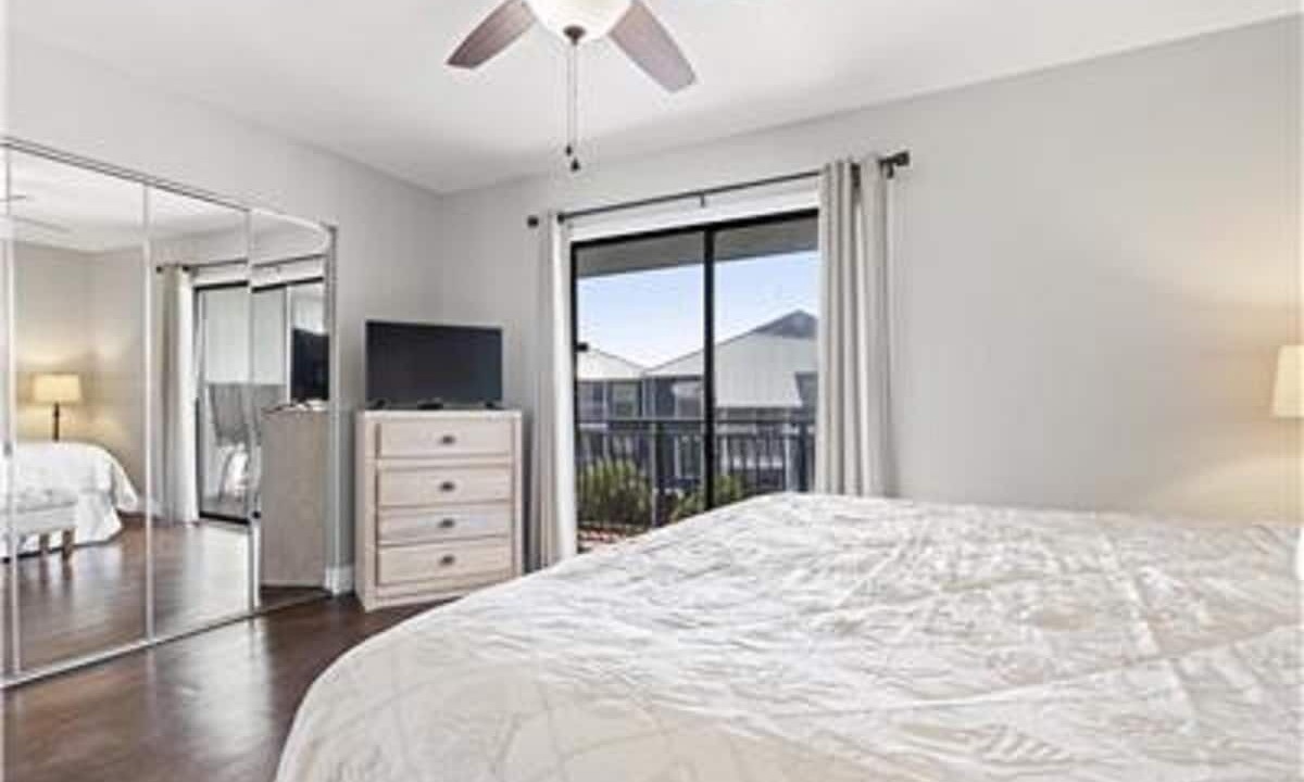 Photo of Bedroom in Miramar Beach
