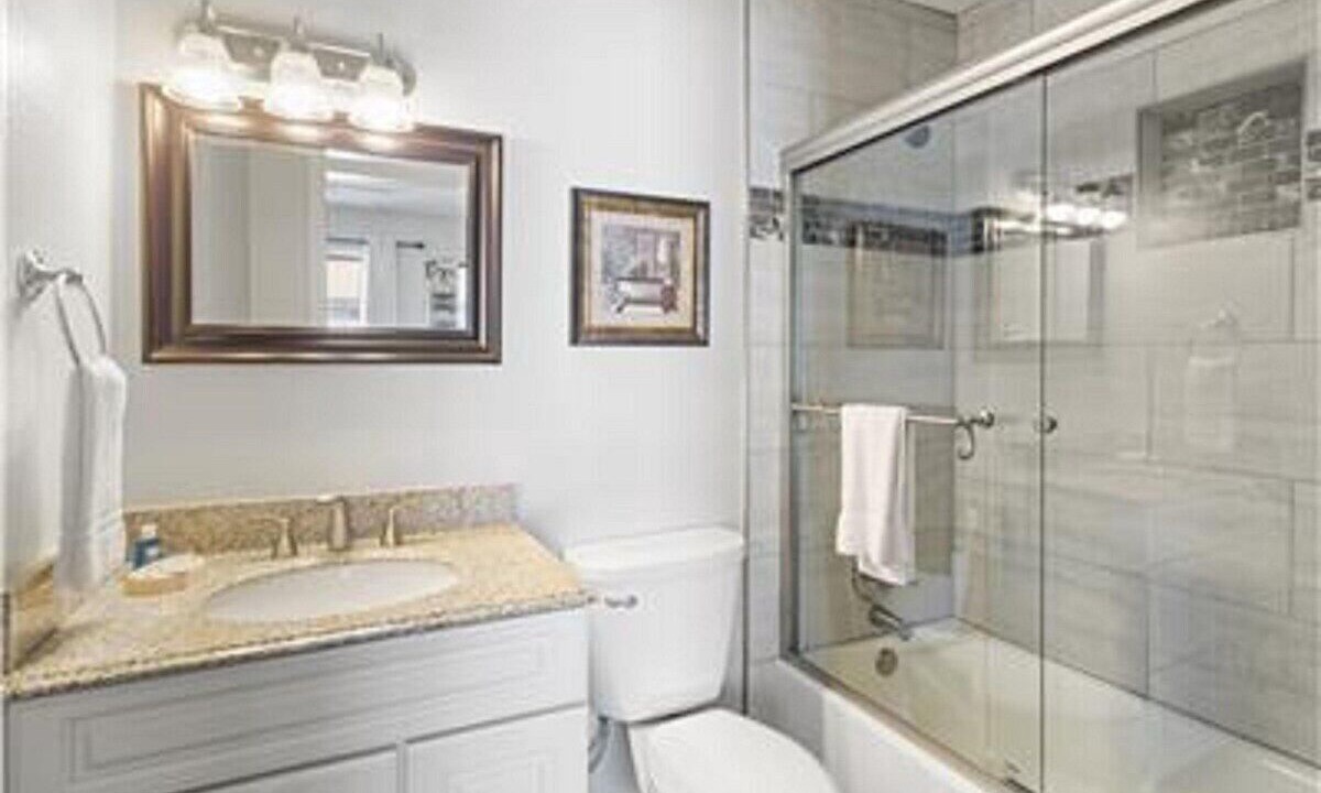 Photo of Bathroom in Miramar Beach