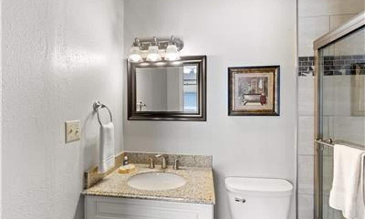 Photo of Bathroom in Miramar Beach