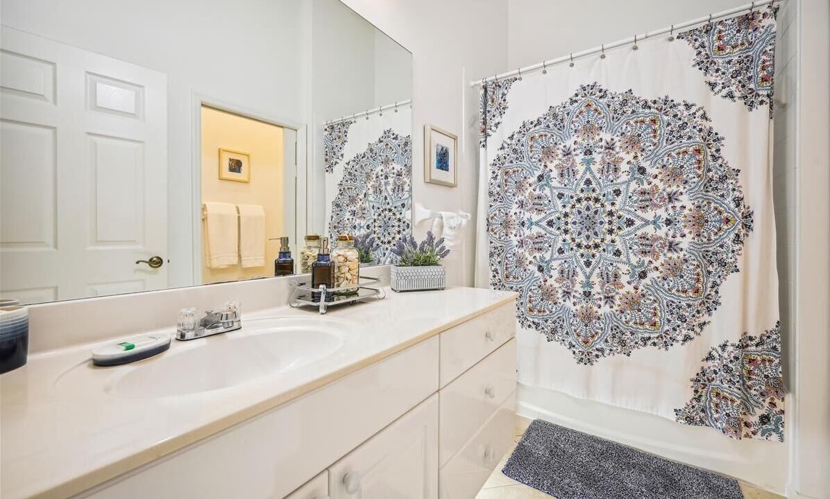 Photo of Bathroom in Naples