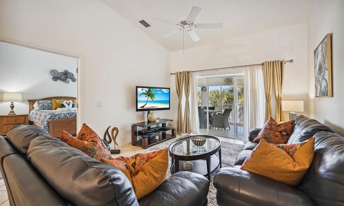 Photo of Livingroom in Naples