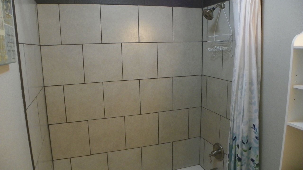 Photo of Bathroom in Zavalla