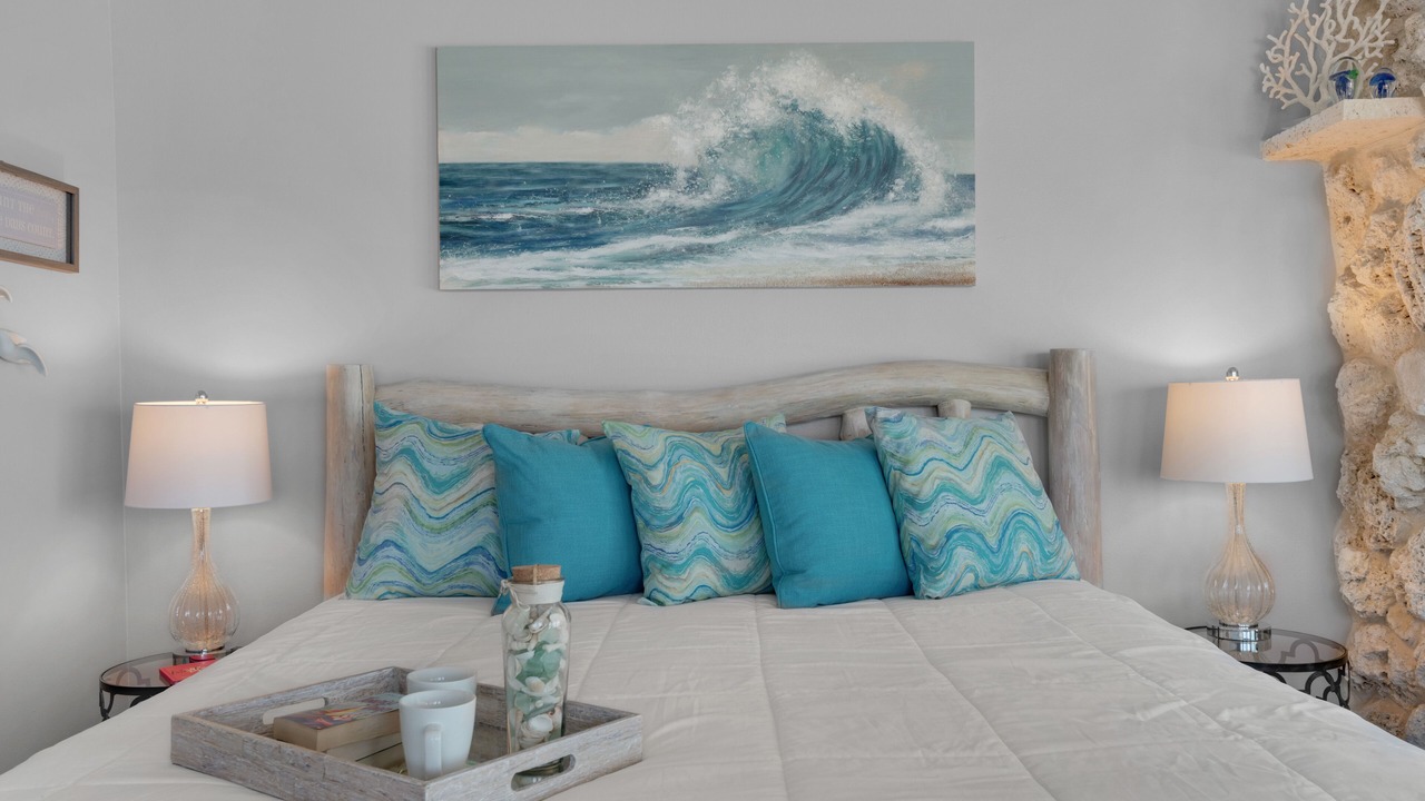 Photo of Bedroom in Crystal Beach