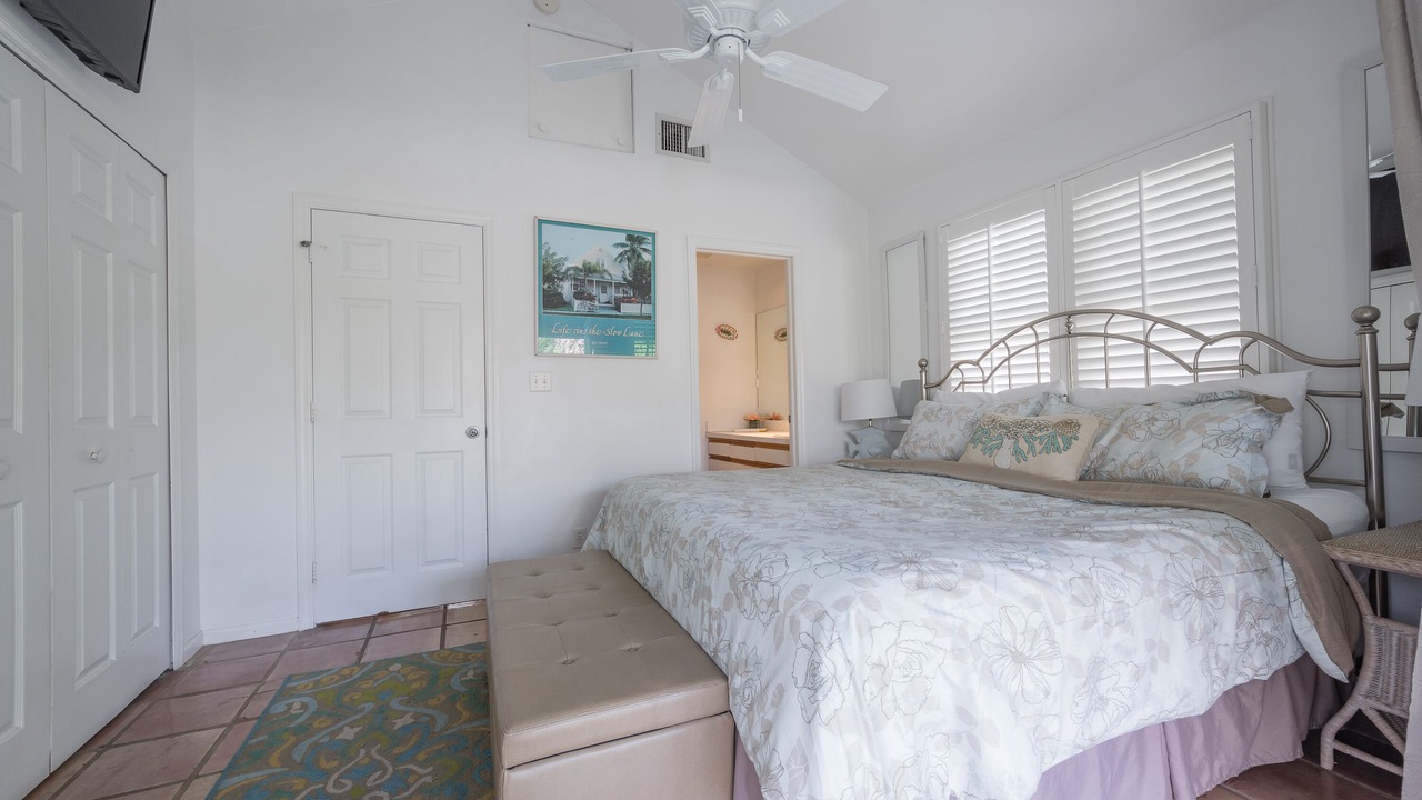 Photo of Bedroom in Bahama Village