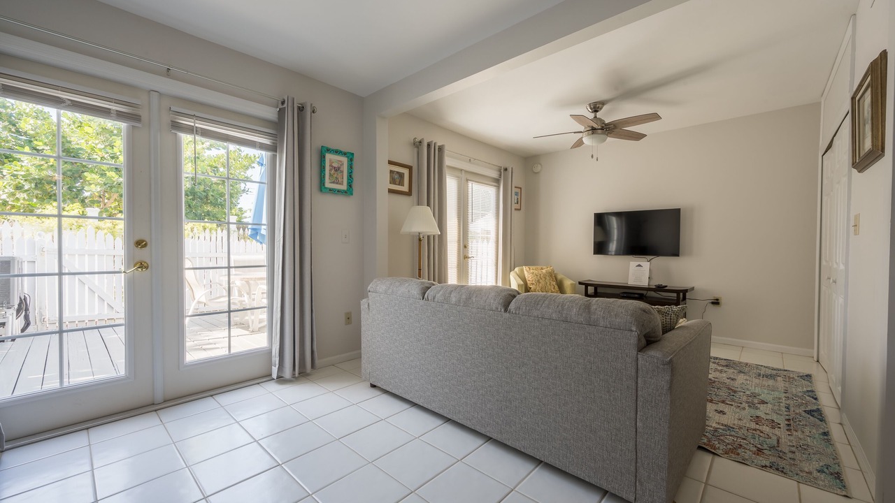 Photo of Livingroom in Truman Annex