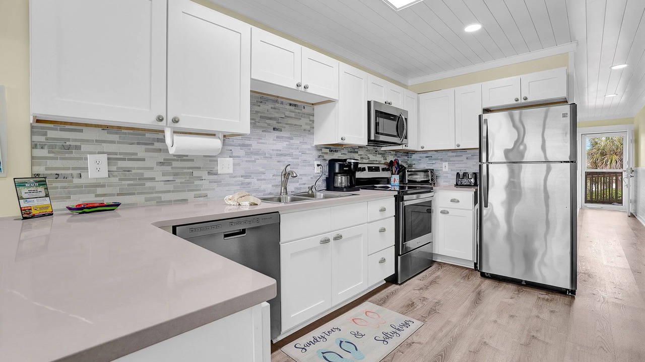 Photo of Kitchen in Laguna Beach Estates