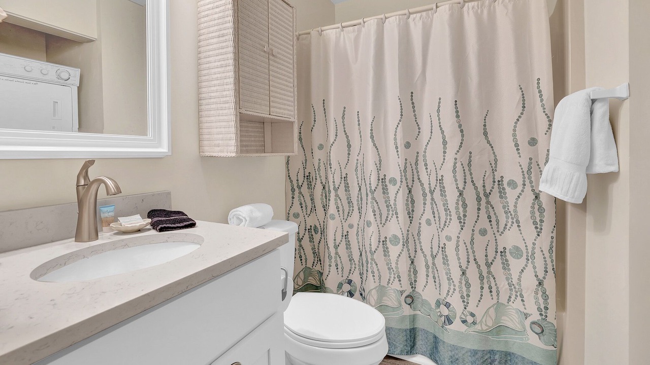 Photo of Bathroom in Laguna Beach Estates