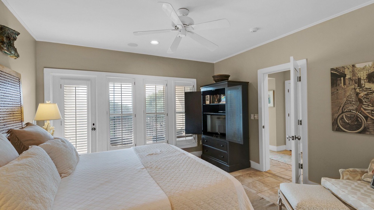 Photo of Bedroom in Dune Allen Beach