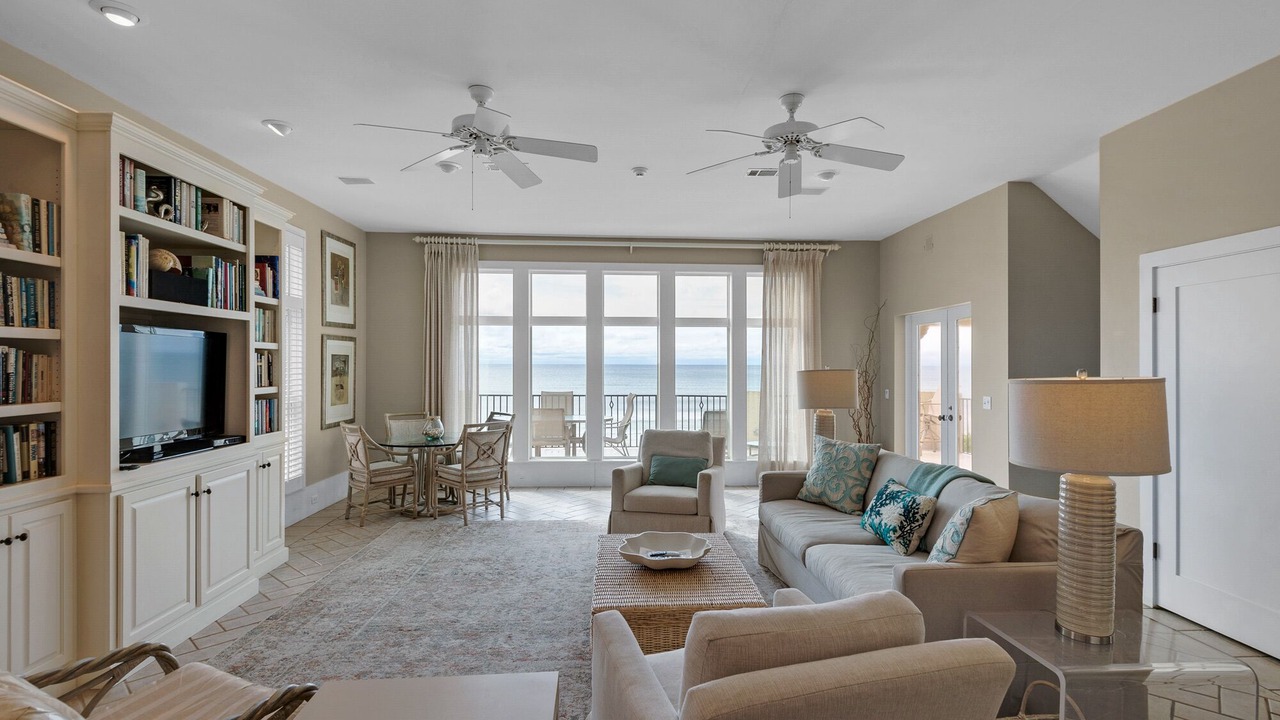 Photo of Livingroom in Dune Allen Beach
