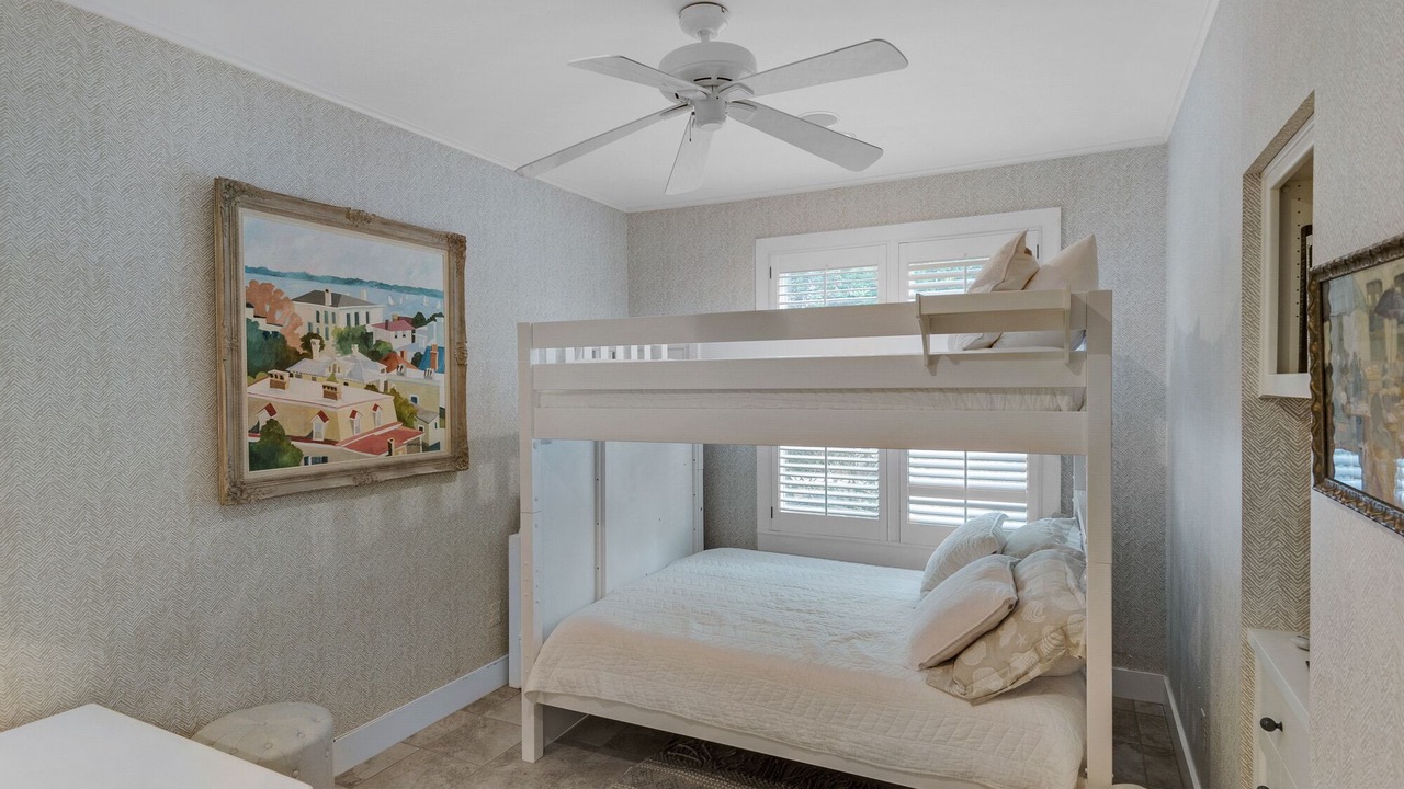 Photo of Bedroom in Dune Allen Beach