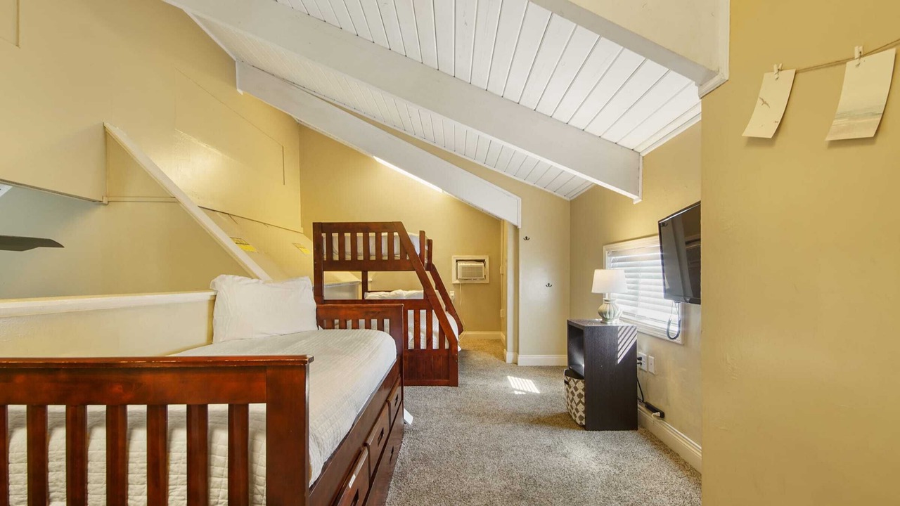 Photo of Bedroom in Holiday Beach